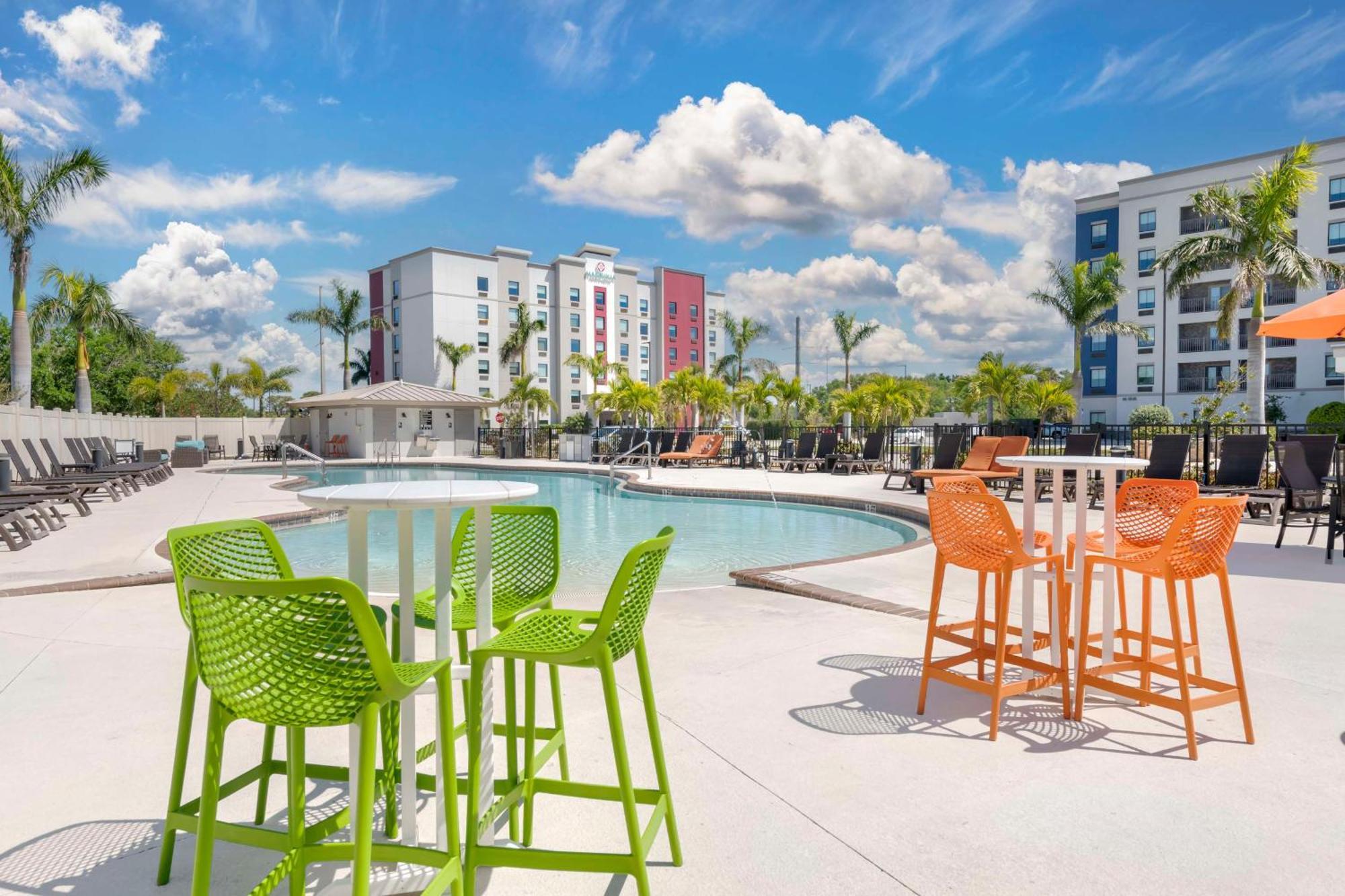 Magnolia Pointe; BW Signature Collection Fruitville Екстер'єр фото