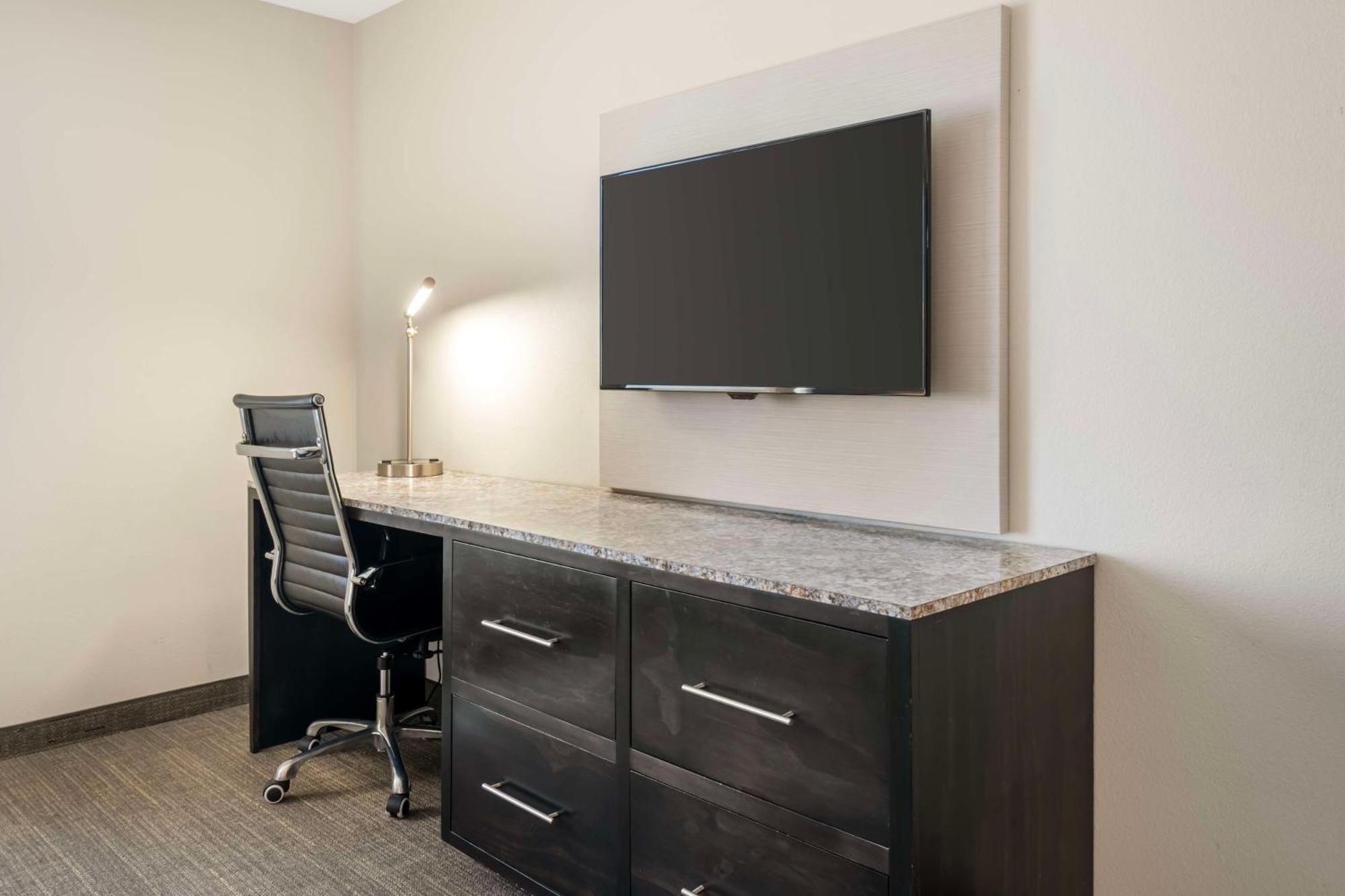 Magnolia Pointe; BW Signature Collection Fruitville Екстер'єр фото