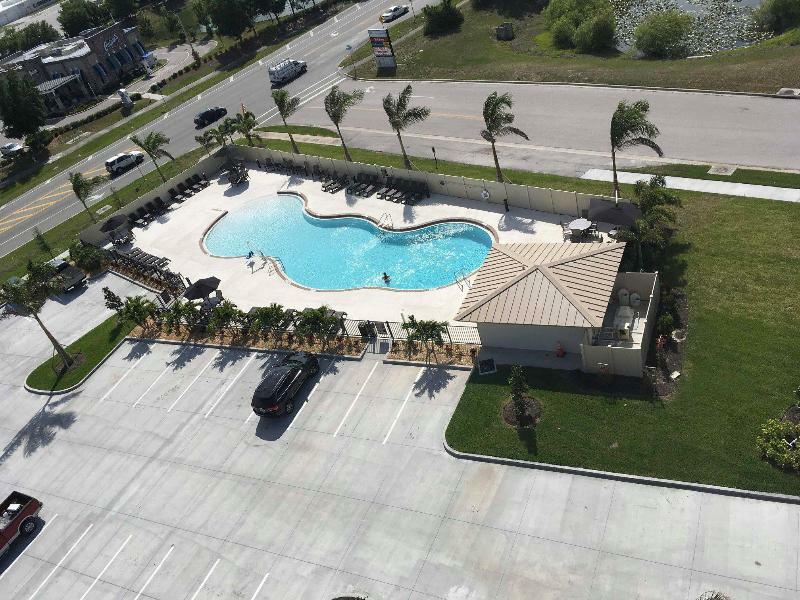 Magnolia Pointe; BW Signature Collection Fruitville Екстер'єр фото